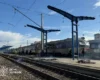 «Швидкі» їдуть одна за одною. Що відбувається у Дніпрі після удару по вокзалу (відео)