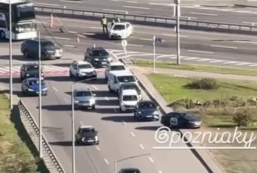 Водії знайшли спосіб потрапити на закритий Південний міст