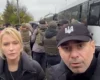 Чи можна посміхатися ворогу? Післямова до гуманітарної місії в Олешках
