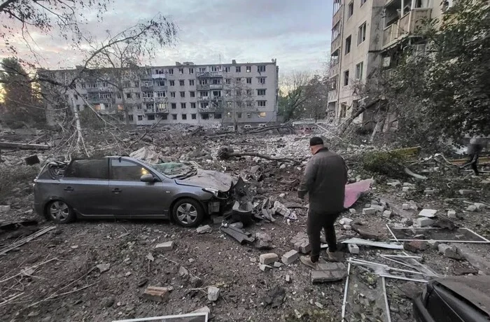 Росіяни масовано атакували Кременчук: є влучання серед житлових будинків