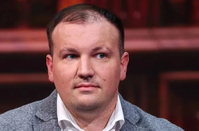 Має прямі зв’язки з Кремлем. Що відомо про затриманого в Чорногорії пропагандиста Звінчука
