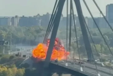 Що буде з лівим берегом Києва, якщо російські удари пошкодять мости: пояснення депутата