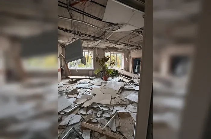 Окупанти пошкодили медзаклад у Києві: вибухова хвиля понівечила обладнання