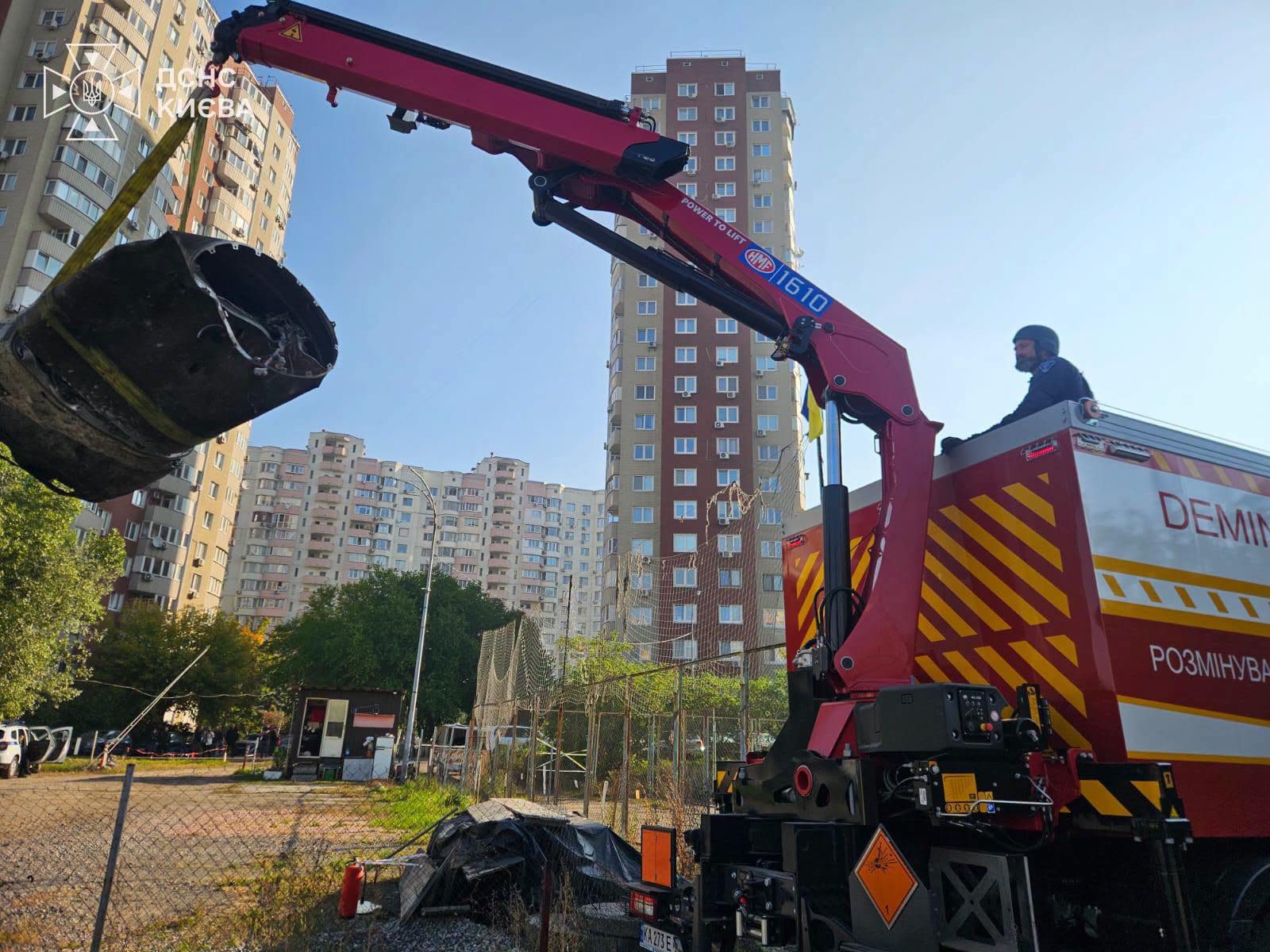 Небезпечну знахідку транспортують на спеціальний полігон