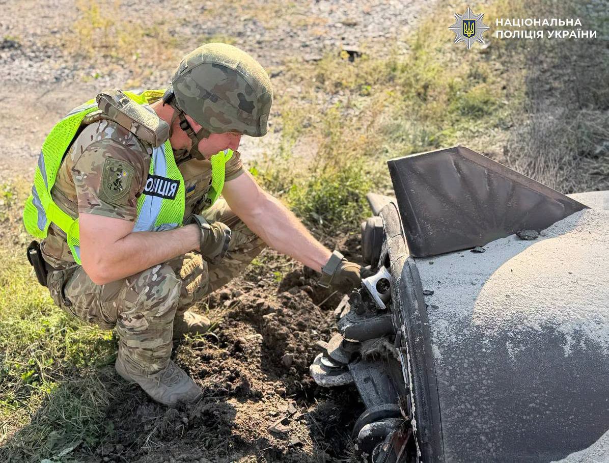 Небезпечну знахідку виявили серед житлових будинків у Дарницькому районі