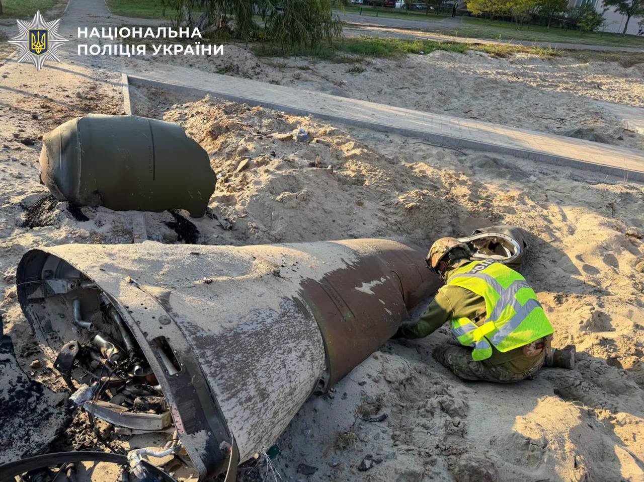 У Дарницькому районі виявили нездетоновану ракетоку