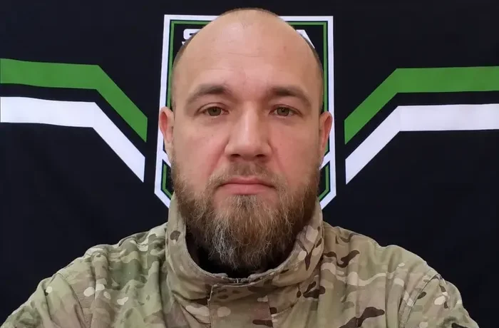 Росіянин, який воює на боці України у складі «Сибірського батальйону», звернувся до окупантів