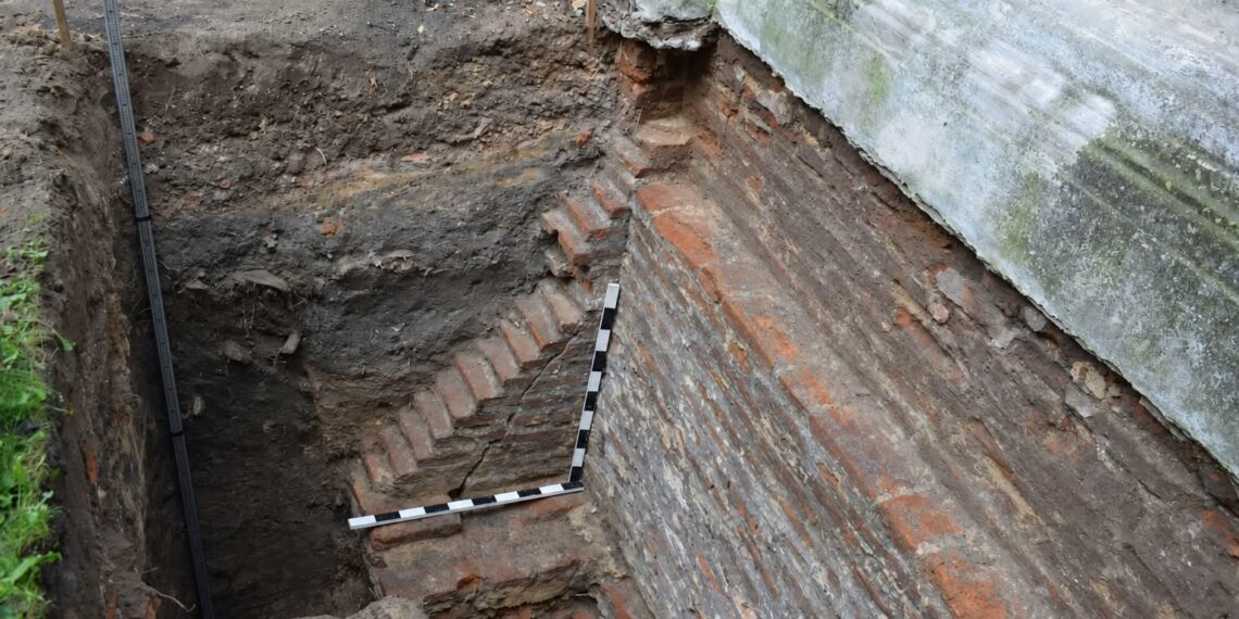 У Чернігові археологи натрапили на залишки споруди часів Гетьманщини
