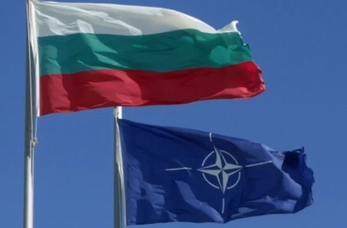Болгарія запросила у НАТО літаки та ракети: причина