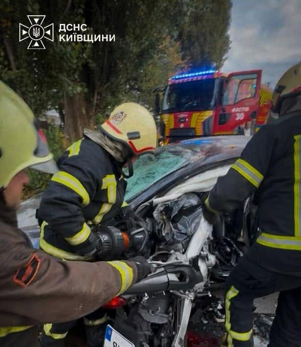 Рятувальники деблокували тіла двох загиблих