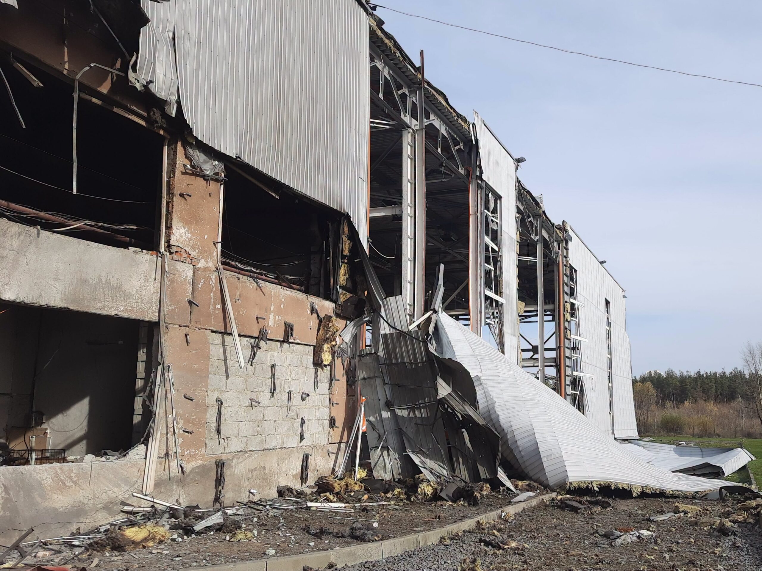 «Не всі новинки дійдуть до полиць»: відоме видавництво звернулося до читачів після атаки РФ фото 1
