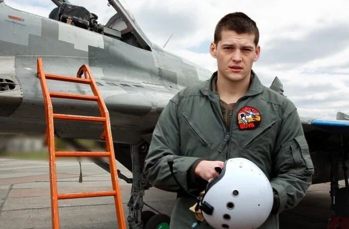 Під час бойового завдання загинув пілот МіГ-29 Марат Мамбетов
