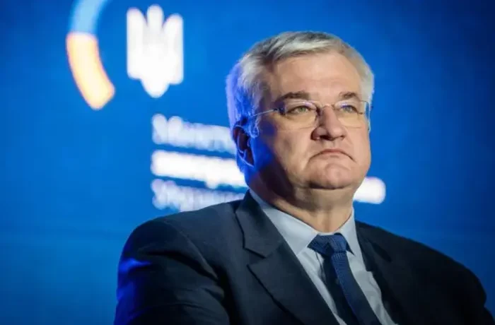 Сибіга жорстко прокоментував можливу тристоронню зустріч Трампа, Путіна і Сі