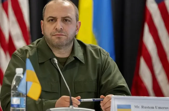 Іноземним дипломатам почали надходити підозрілі повідомлення стосовно мирних переговорів – розвідка