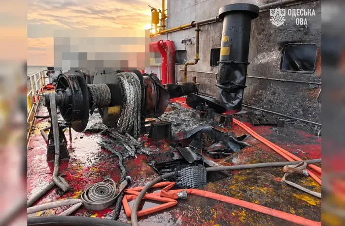 Росіяни атакували цивільне судно у Чорному морі: є загиблий