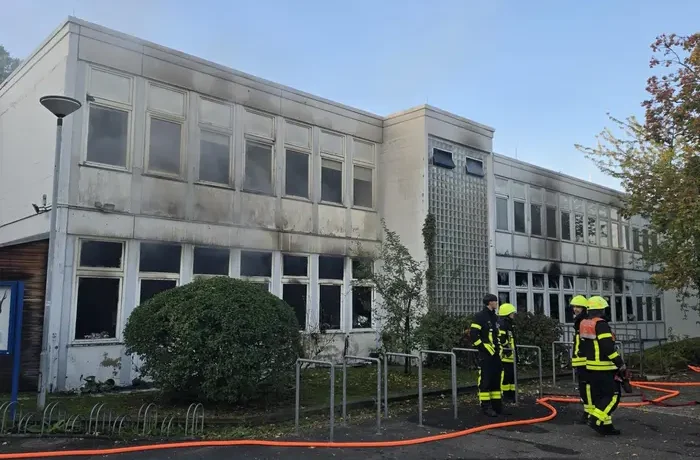 У Німеччині пожежа знищила склад із допомогою для України