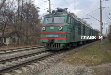 На Київщині підлітка вдарило струмом на даху електрички: дитина у лікарні