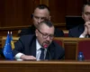 Вистачить не всім: Кабмін назвав кількість родин, які отримають житлові ваучери у 2027 році