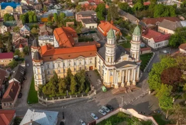 Ужгород б’є рекорди за цінами на оренду: бурхлива реакція соцмереж та меми