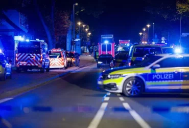 У Німеччині авто в’їхало у натовп: є постраждалі