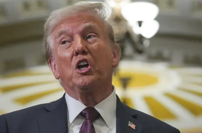 Трамп оцінив, чи може загадкова пневмонія у РФ бути пов’язана з біологічною зброєю