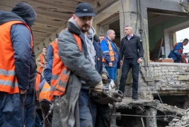 Кличко зробив фотосесію на руїнах станції метро «Чернігівська»
