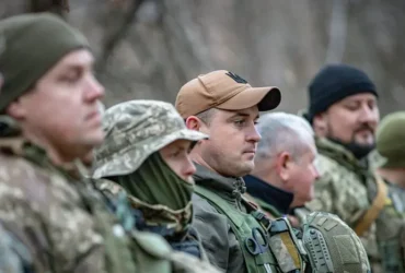 Прем’єр дав уряду доручення стосовно українців поза військовим обліком
