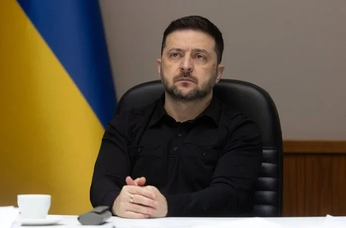 «Хтось вирішив пригальмувати допомогу»: Зеленський розкритикував США
