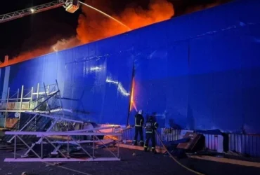 Окупанти вдарили по Умані: пожежі охопили кілька об’єктів, є постраждалий