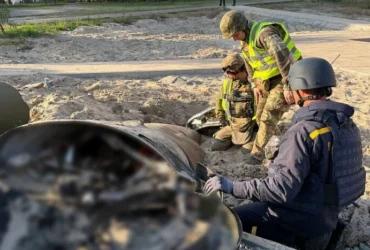 У Дарницькому районі сапери знешкодили нездетоновану балістичну ракету (фото)