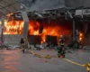 Російські дрони атакували Хмельниччину: пожежа на АЗС, є поранені