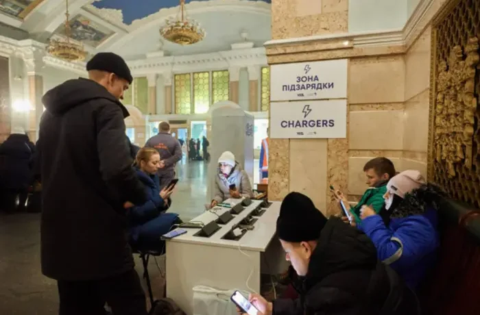 Термінове розгортання Пунктів незламності почалося у трьох районах Києва