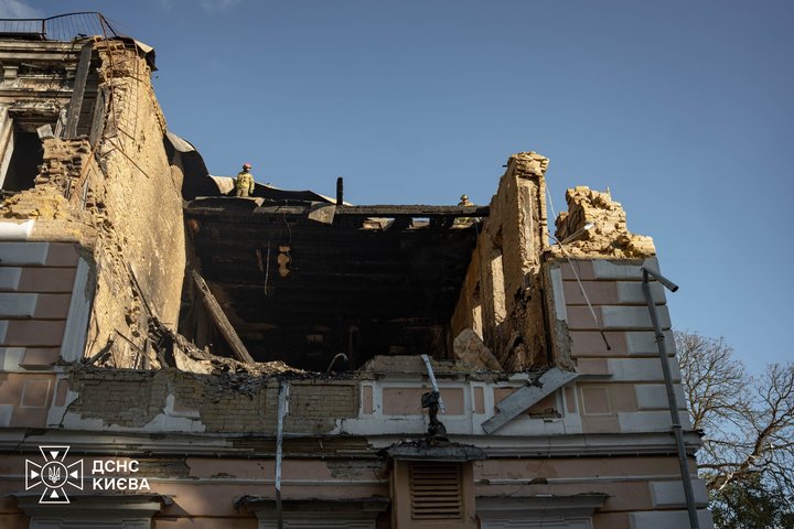 Стан будівлі після атаки російський терористів