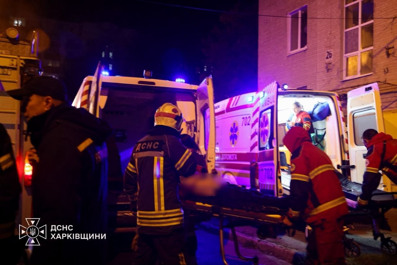У Харкові під час пожежі в багатоповерхівці загинула людина фото 2