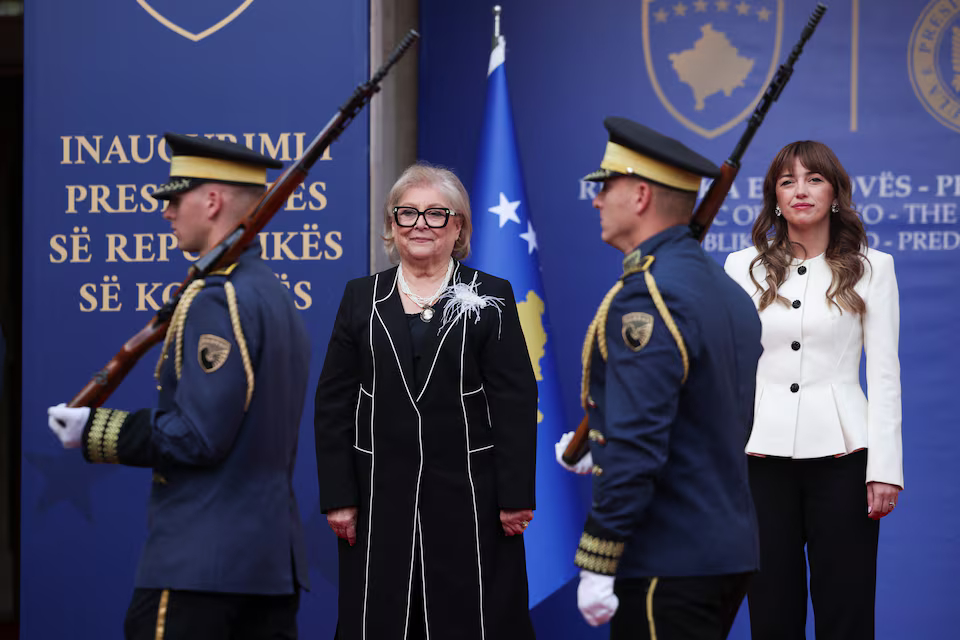 Косово обрало третю жінку-президентку в історії країни фото 3