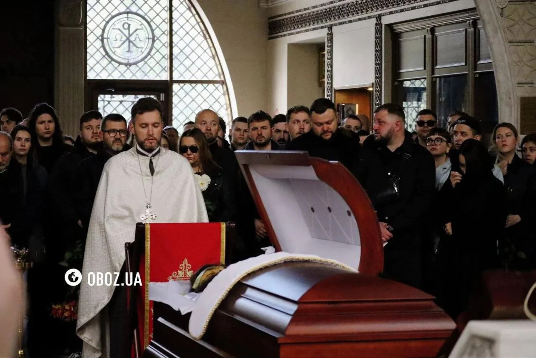 У Києві відбулося прощання із зіркою «Ліги сміху» Олександром Венедчуком фото 1