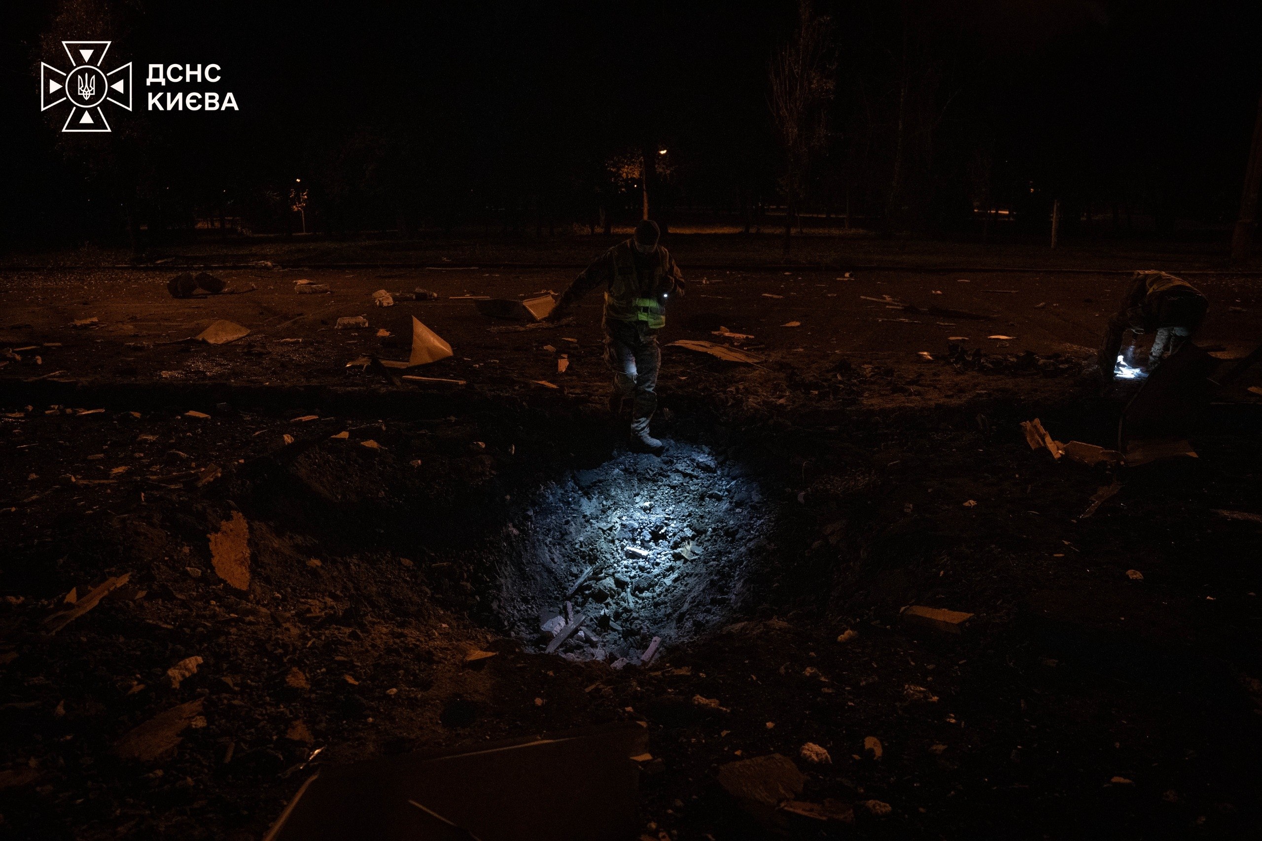Росія атакувала Київ балістикою. Одна людина загинула, ще восьмеро зазнали травм фото 3