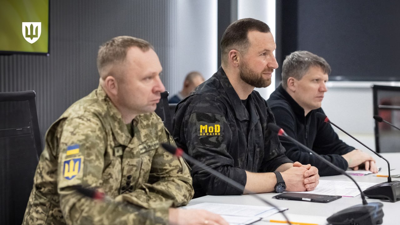 Україна обговорила з оборонною компанією США постачання ракет для Patriot фото 2