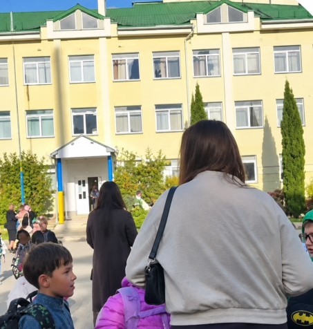 ДДітей вивели з навчальних закладів