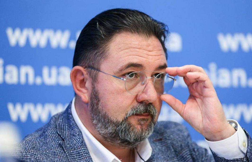 Один з авторів законопроєкту нардеп Микита Потураєв запевняє, що документ не варто називати «угорським»