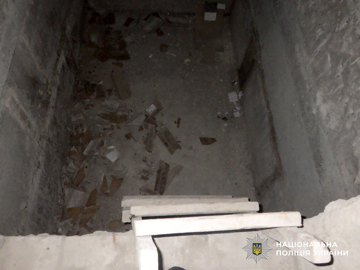 18-річний хлопець упав у шахту ліфта в недобудованому будинку в Житомирі